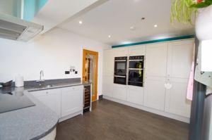 Kitchen/Diner- click for photo gallery